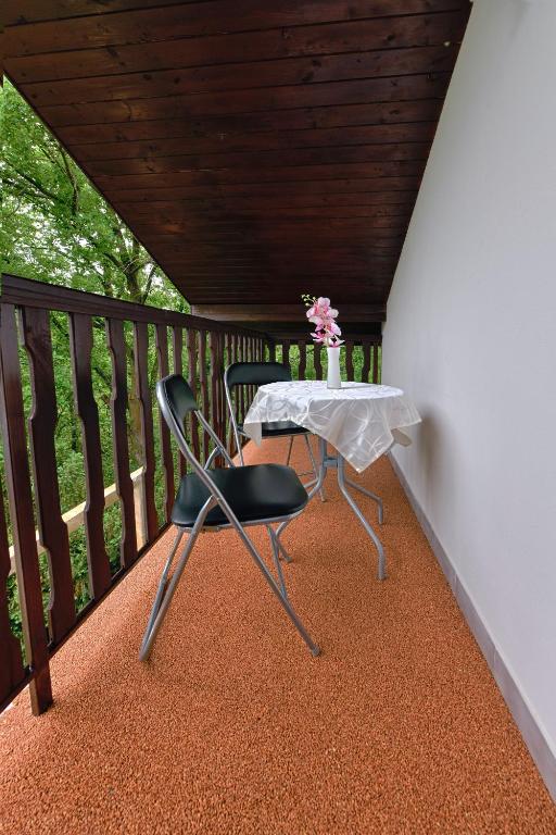 Balkón nebo terasa v ubytování Apartmány orlík