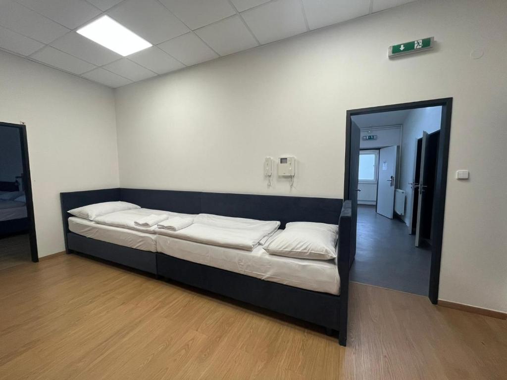 Powder Tower Suites - Resim 27