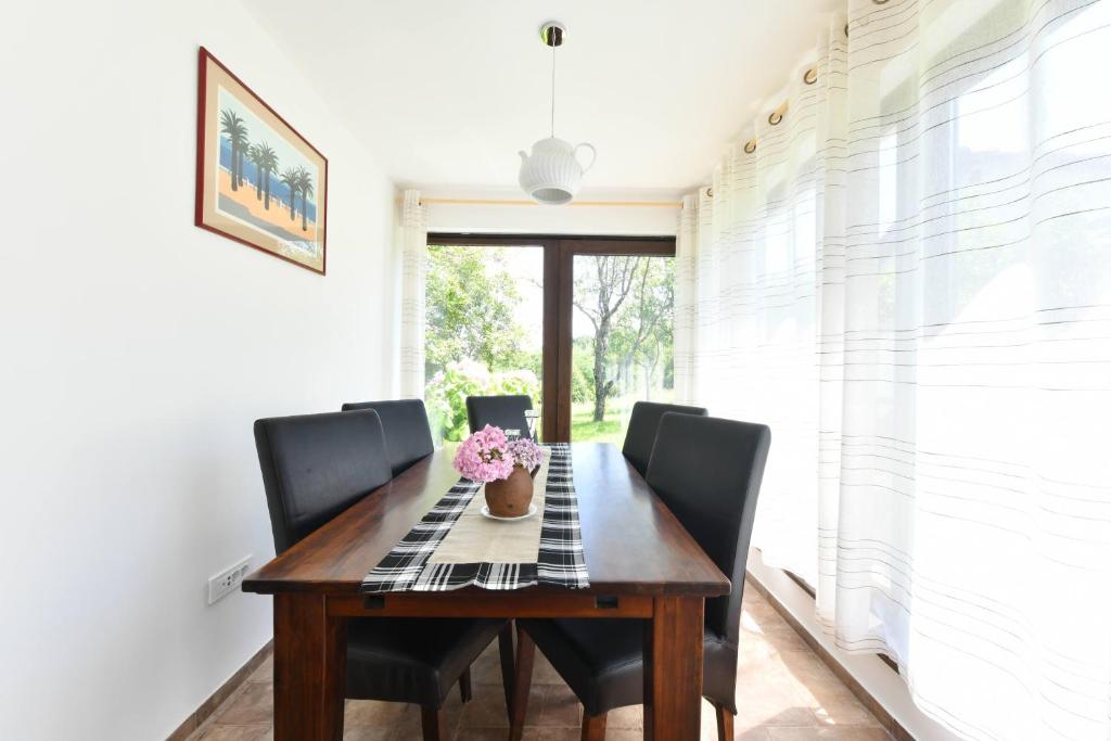 Fotografie z fotogalerie ubytování Wildernest Holiday Home v destinaci Rakovica