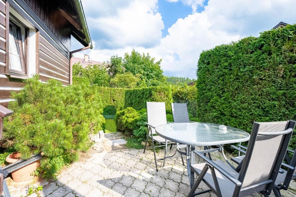 Ogród w obiekcie Vakantiehuis Cerny Dul 259