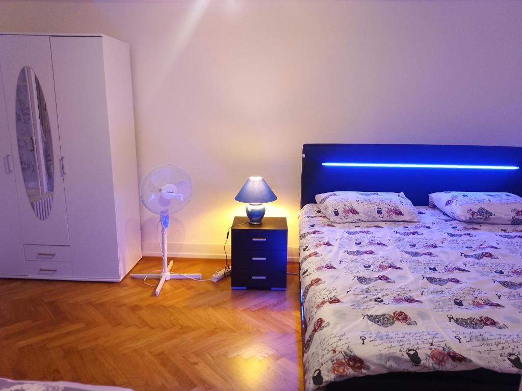 Charming flat center and near the lake - Resim 19