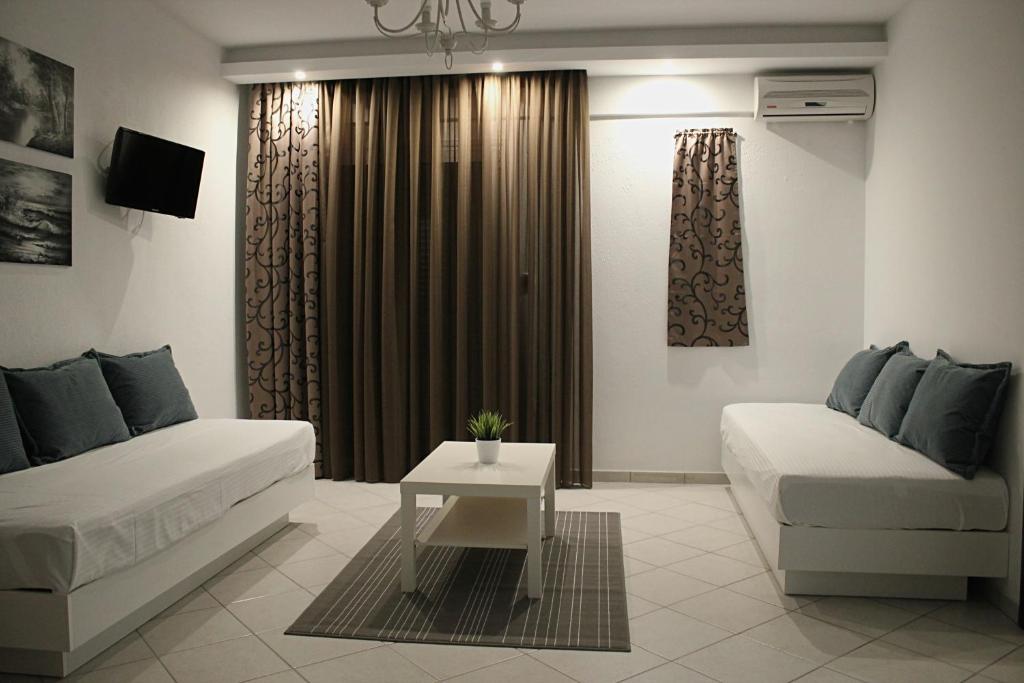 Posezení v ubytování Zeus Hotel