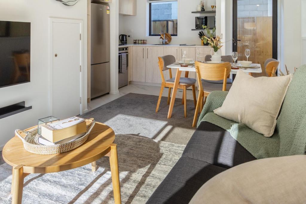 Modern Townhouse Cashel Street 2 bed 2 bath - Resim 15