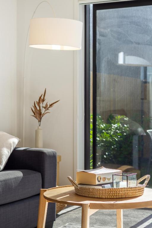 Modern Townhouse Cashel Street 2 bed 2 bath - Resim 39