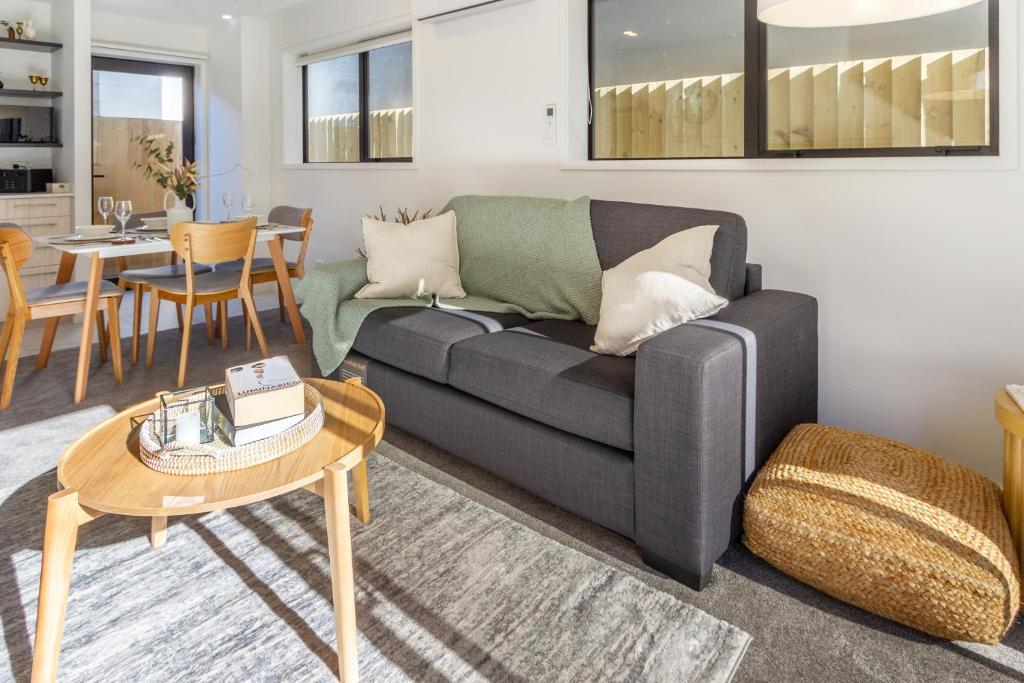 Modern Townhouse Cashel Street 2 bed 2 bath - Resim 13