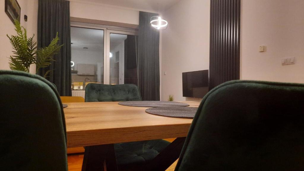 TV a/nebo společenská místnost v ubytování Apartman Tena