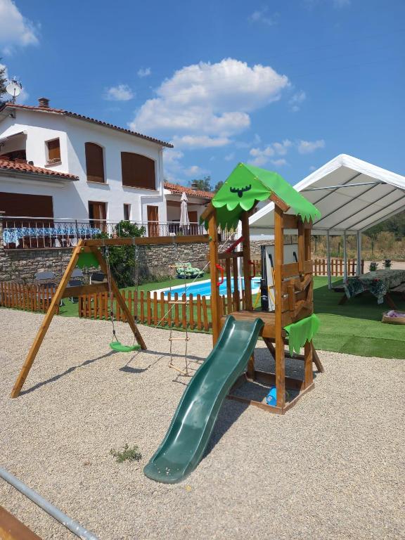 Parques infantiles, Maderas Casais