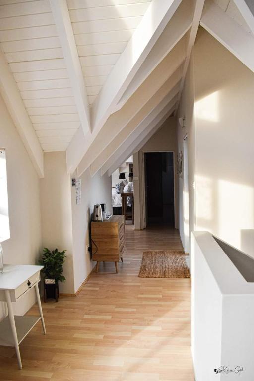 Kuchyň nebo kuchyňský kout v ubytování Adrift Guesthouse St Francis Bay