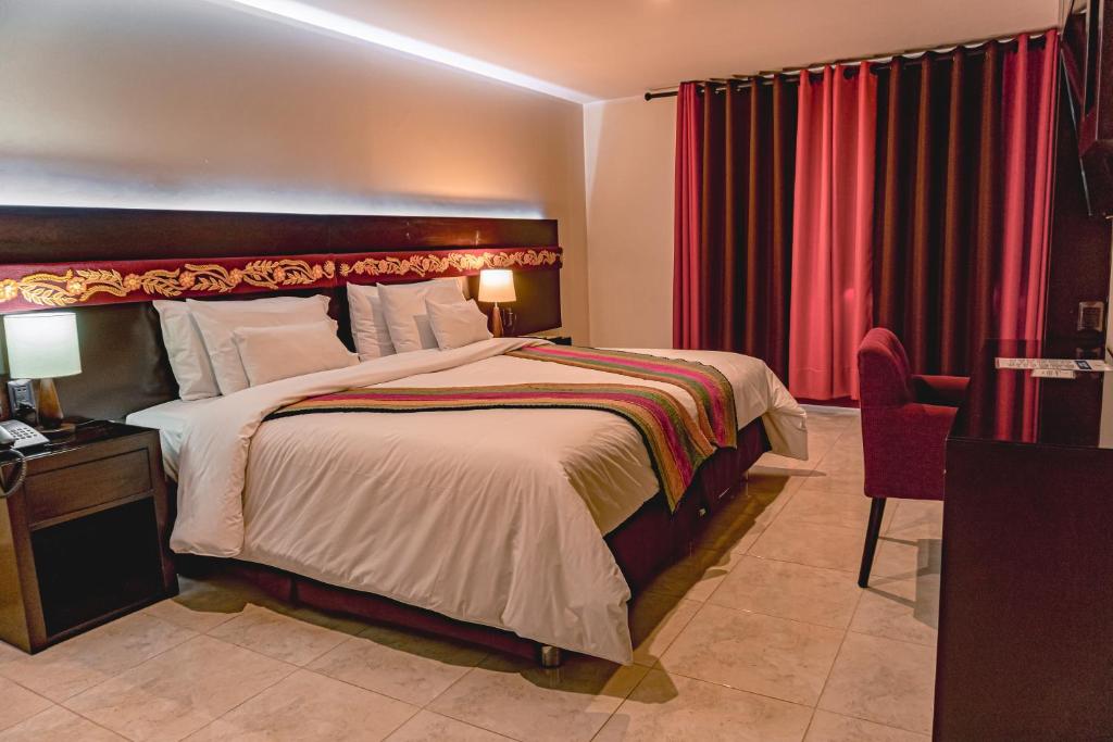 Altipacha Ayacucho Hotel - Deluxe Double Room With Balcony
