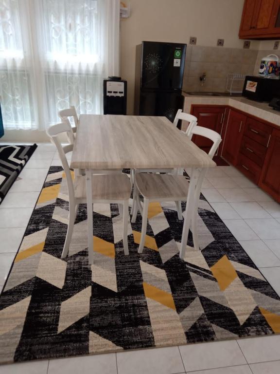Eton Asia Villas-Kota Bunga - Two-Bedroom House