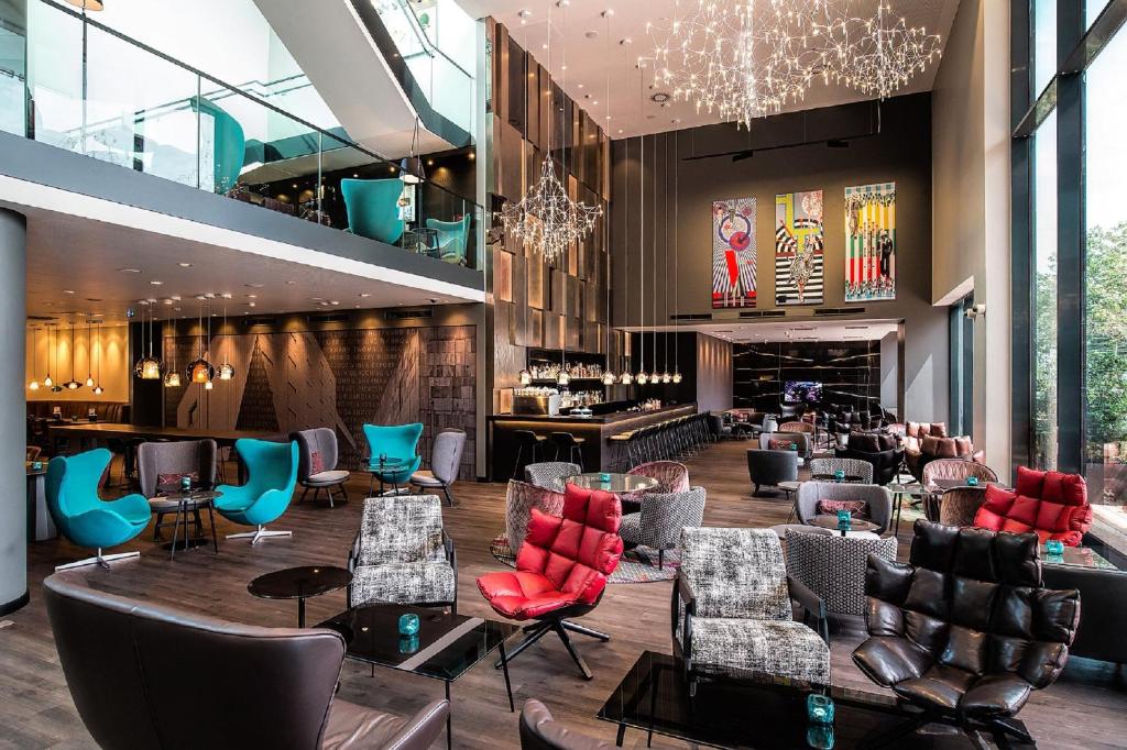 Posedenie v ubytovaní Motel One Wien Westbahnhof