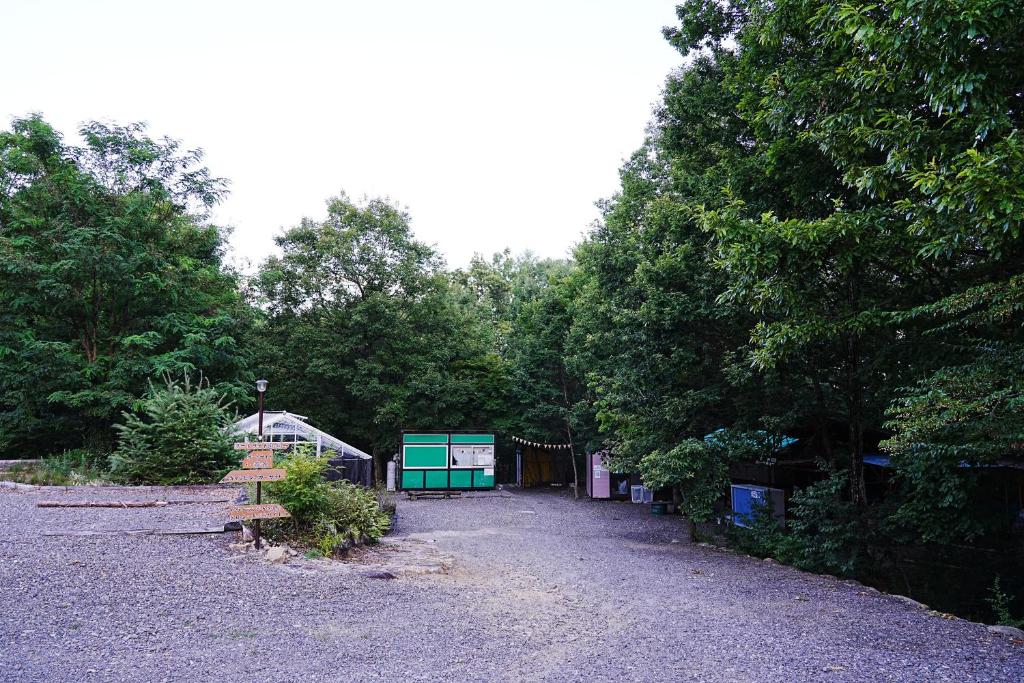 Příroda nedaleko luxury tent