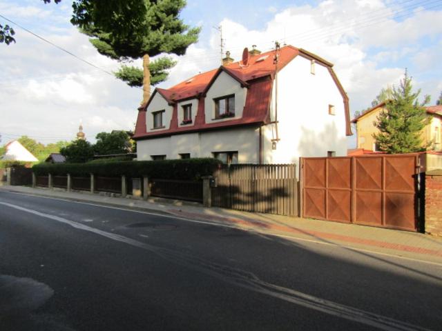 Budova, kde se the country house nachází