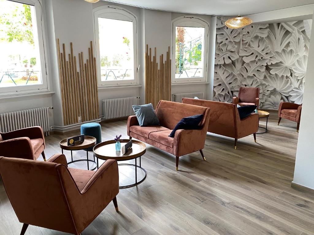 Posezení v ubytování Hotel Eden Palace au Lac