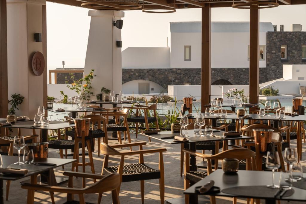 Ресторан / где поесть в Santo Pure Oia Suites & Villas