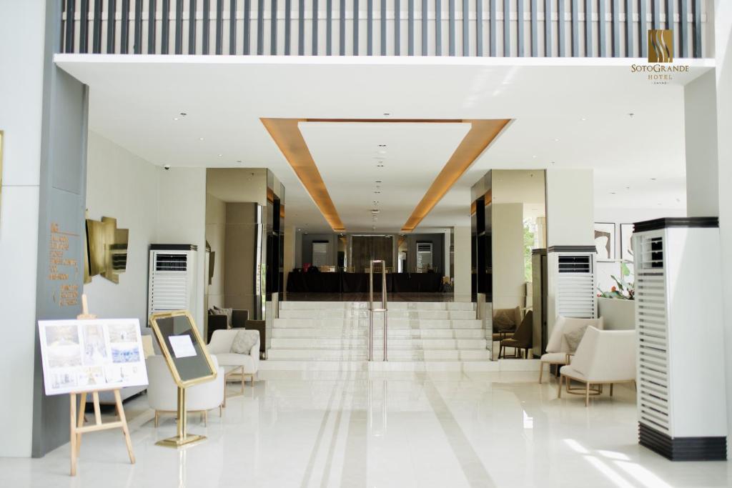 Vstupní hala nebo recepce v ubytování Sotogrande Davao Hotel