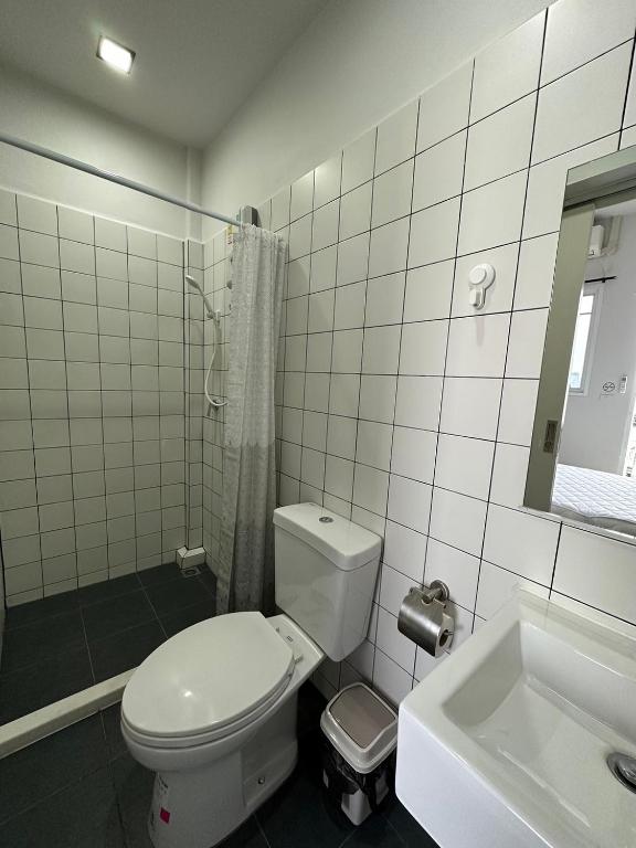 PIER 808 Hostel - 19