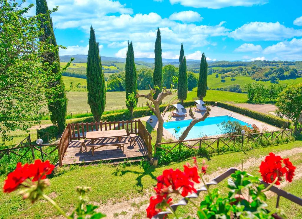 Agriturismo Galgani - Historical Medieval House with Exclusive Pool and Park