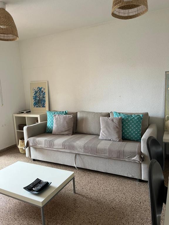 Posezení v ubytování Apartamento con piscina y parking - Playa San Juan