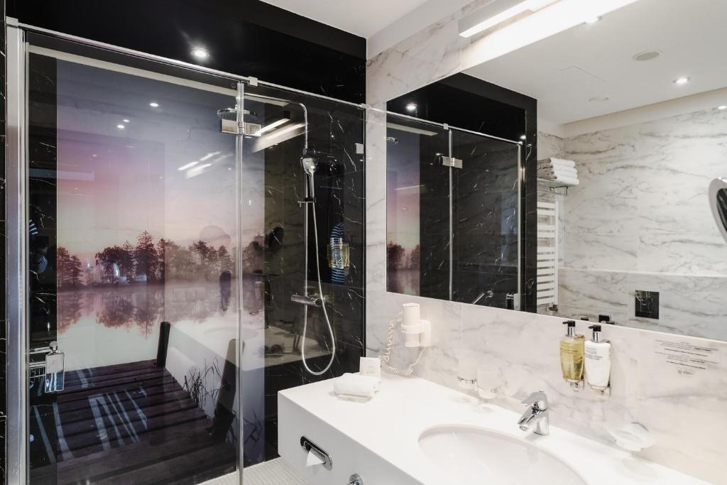 Kúpeľňa v ubytovaní Hotel Mikołajki Leisure & SPA - Destigo Hotels