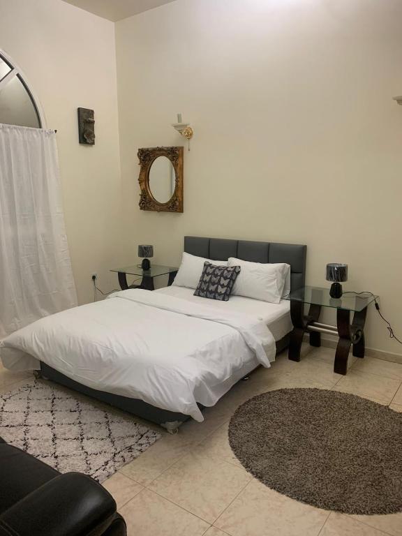 Guest house Rare spacious suite for rent near Dubai Airport, UAE