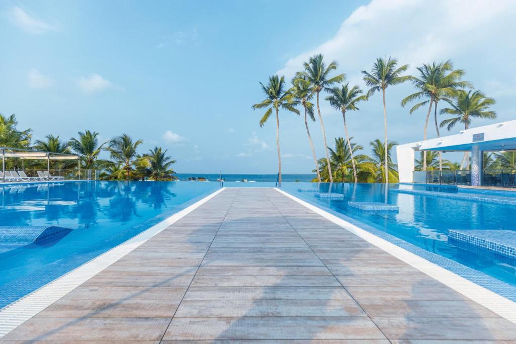 Bazén v ubytování Riu Sri Lanka All Inclusive nebo v jeho okolí