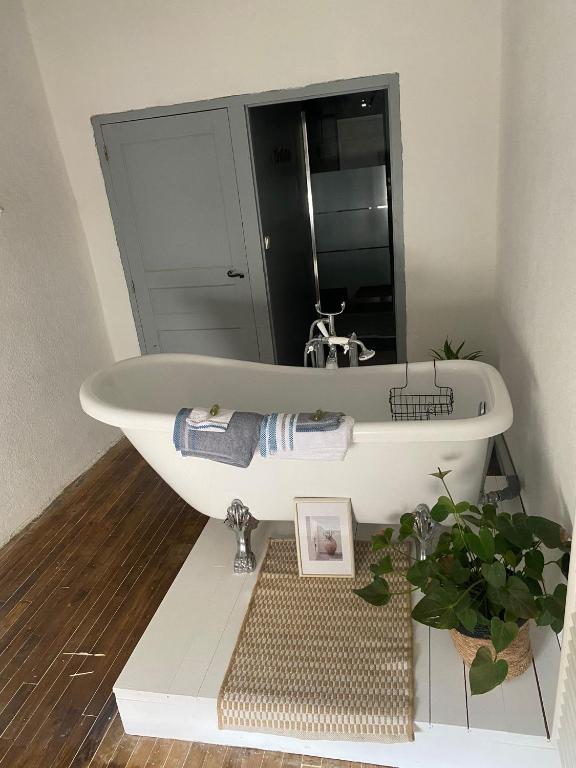 La Maison du Commandeur - Deluxe Kamer (2 Volwassenen + 1 Kind)