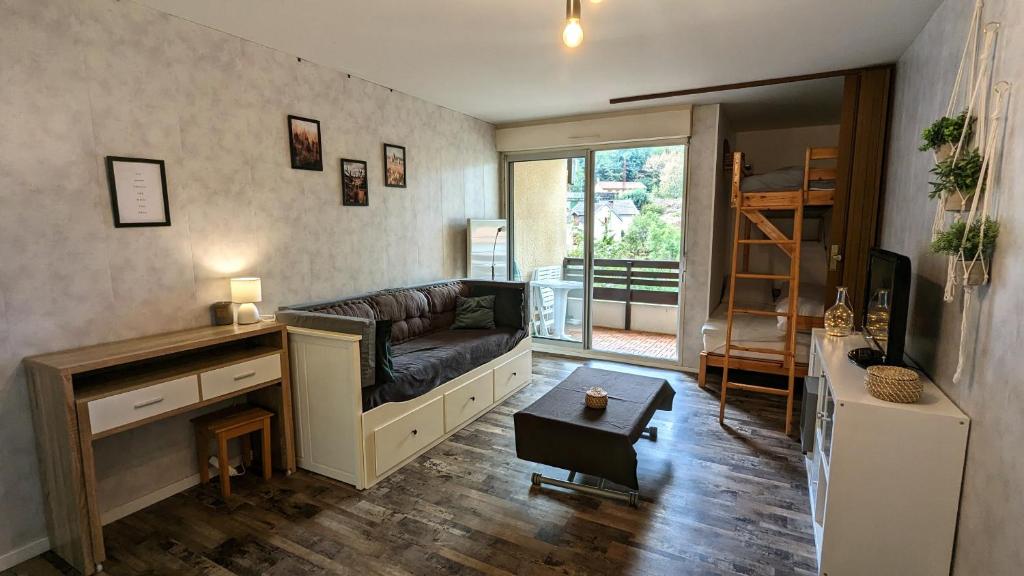 Posedenie v ubytovaní Studio Le Banga d'Ax
