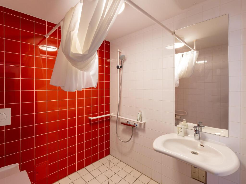 Koupelna v ubytování B&B HOTEL Magdeburg-City