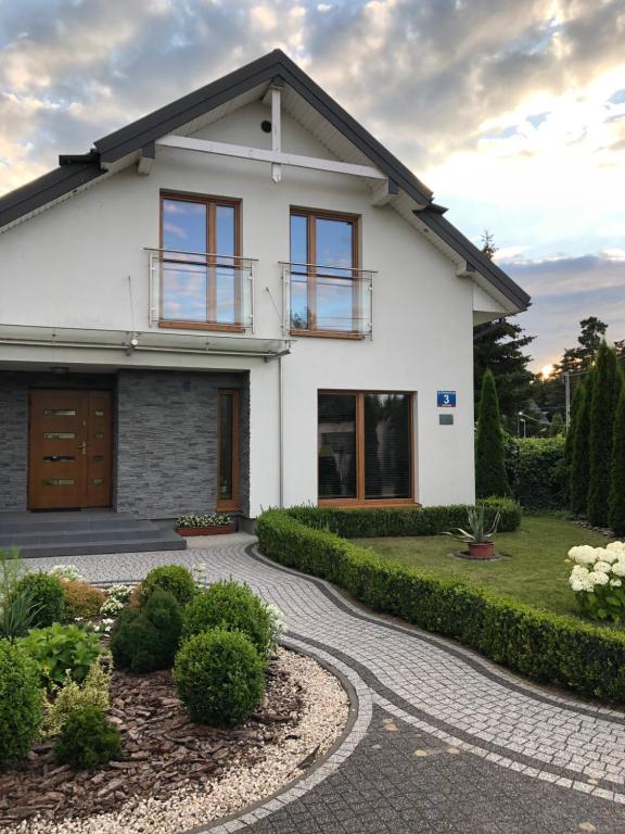 Dom nad Zalewem Zegrzyńskim - Appartement De Trois Chambres