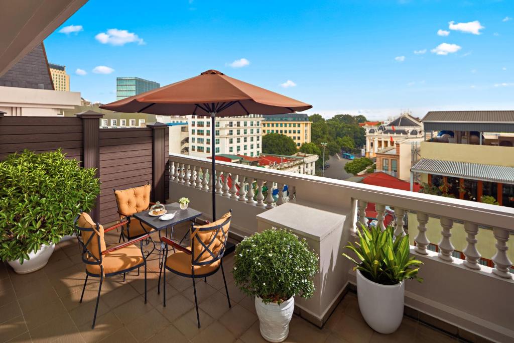 Balkón nebo terasa v ubytování Hotel de l'Opera Hanoi - MGallery