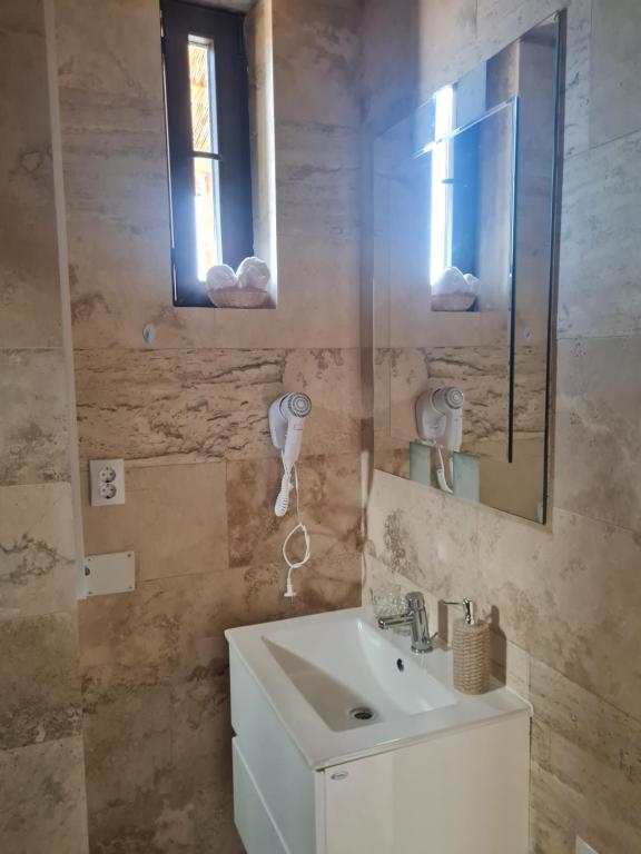 Koupelna v ubytování Conacul Ancuței