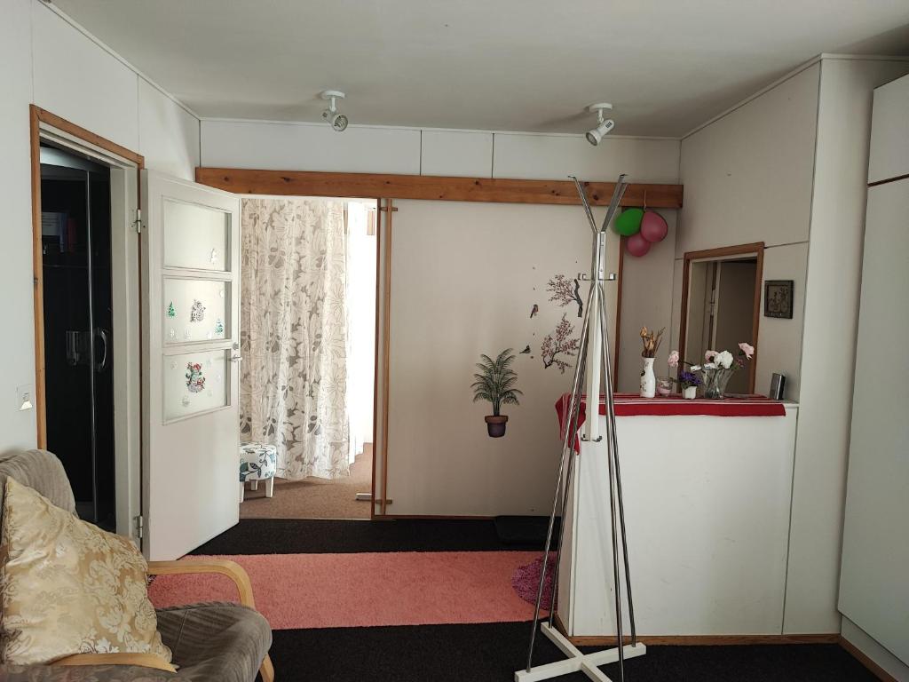 Kuchyň nebo kuchyňský kout v ubytování Half a house w/your own door, 60m2