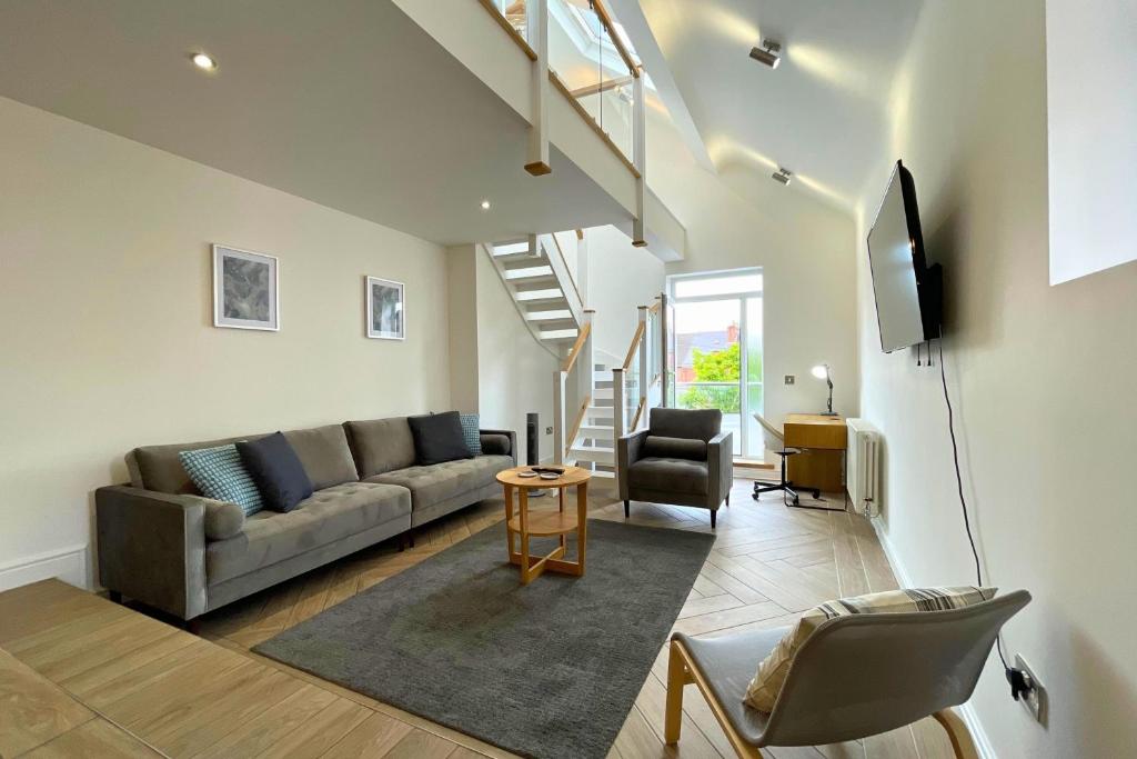 Χώρος καθιστικού στο Spacious 4 Bedroom Duplex with Free Private Parking - Central Location, Near Doncaster Racecourse - Sleeps 7