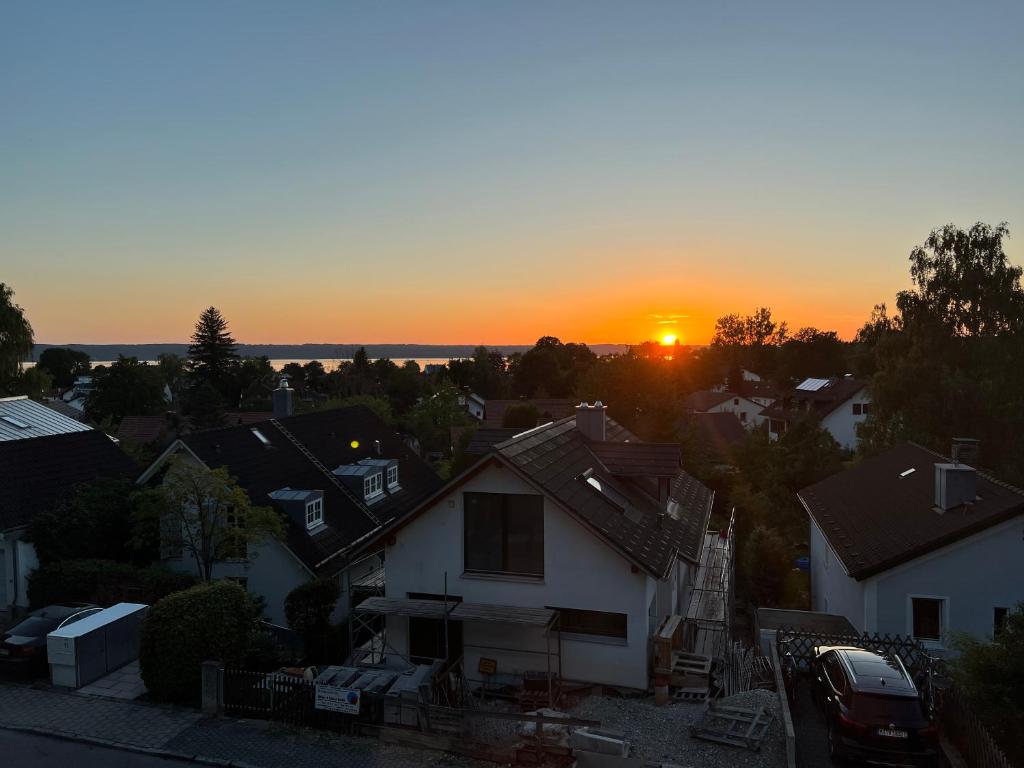 Blick auf den Sonnenuntergang/Sonnenaufgang von der Ferienwohnung aus oder aus der Nähe