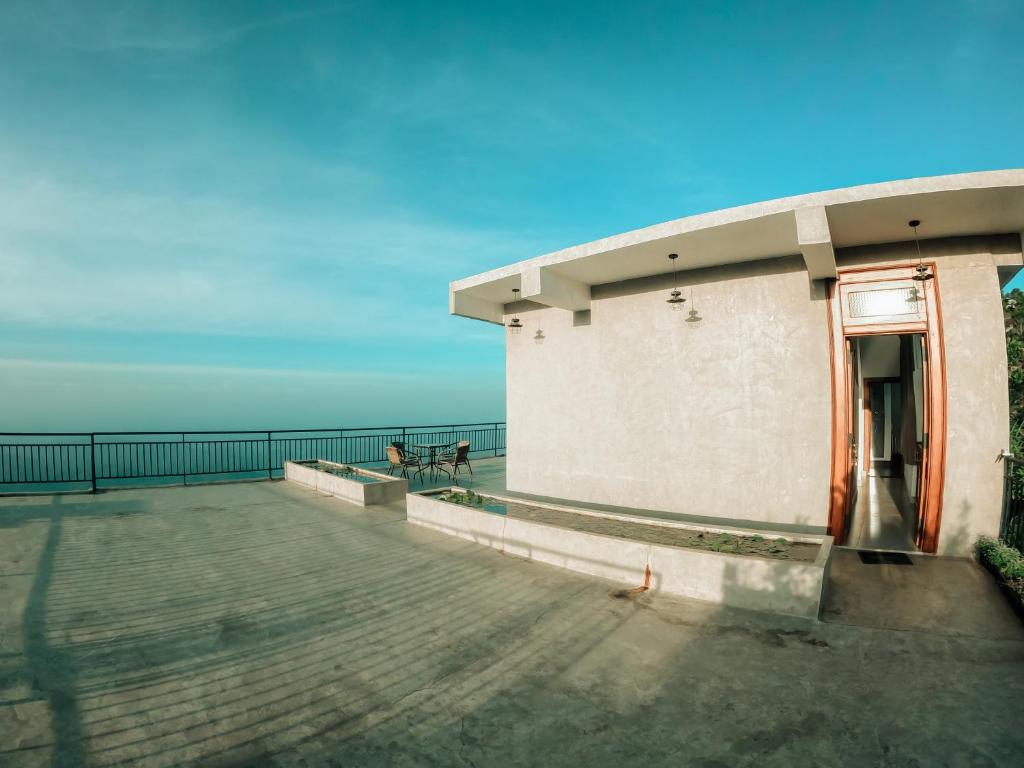 Nespecifikovaný výhled na moře nebo výhled na moře při pohledu z penzionu