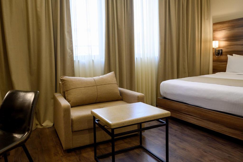 Nacho Hotel Yerevan - Superior King Room