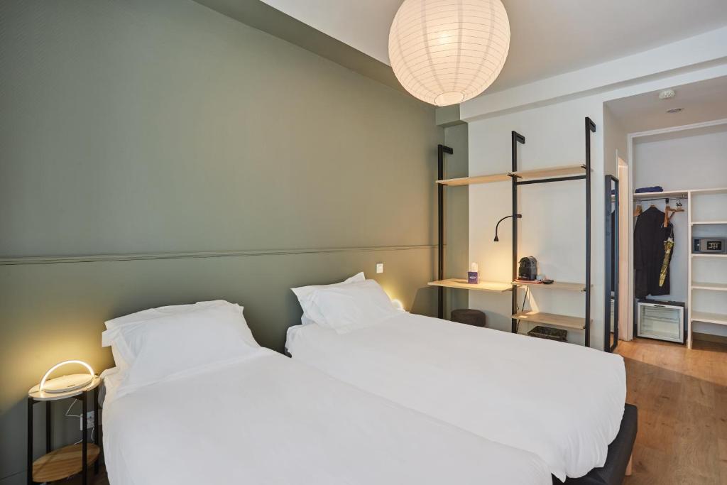 Hôtel Beauquartier Montmartre - Resim 32