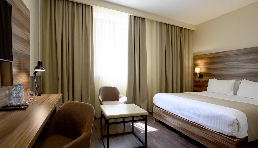 Nacho Hotel Yerevan - Standard King Room