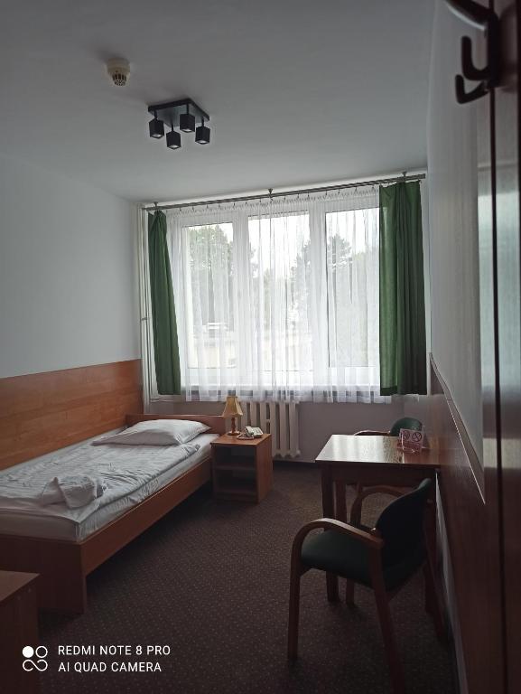 HOTEL ODR - Standard Single Room With Shower