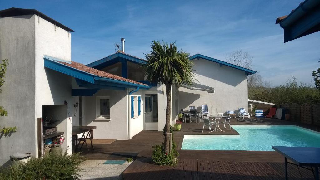 Hồ bơi trong/gần Maison de Vacances, Piscine et Spa