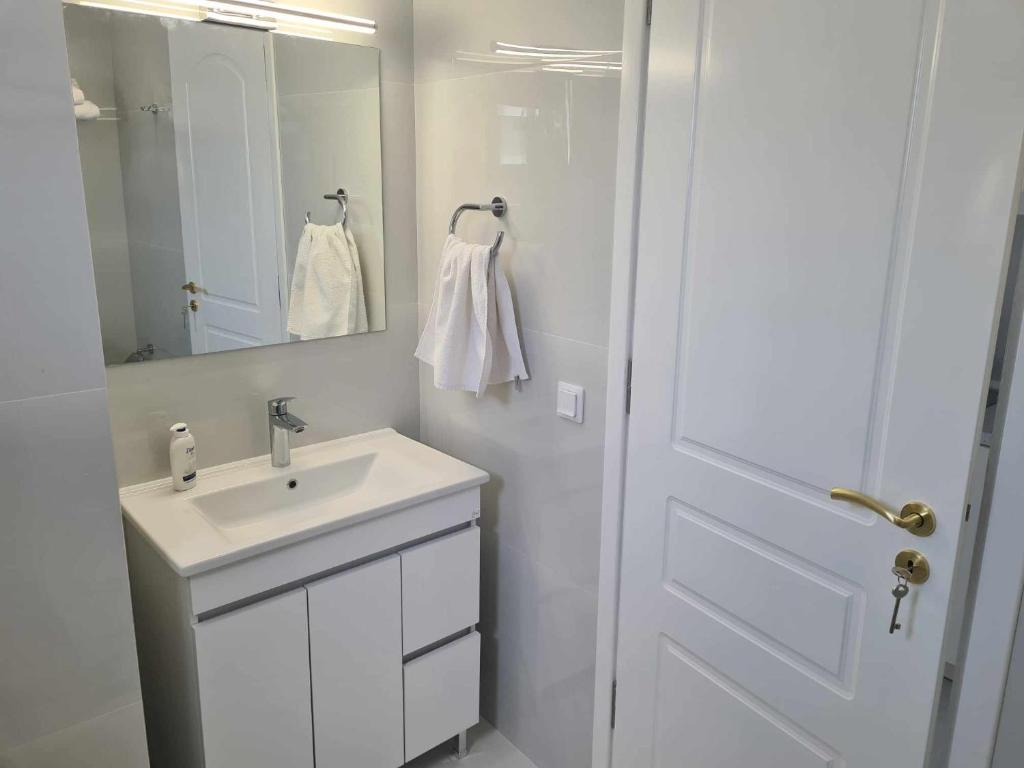 NN Rooms and Suites near Athens Airport - 14