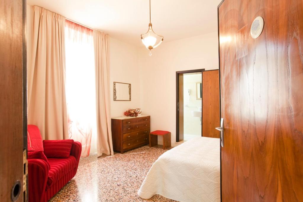 B&B Casa Dei Grilli - Habitación Doble Con Balcón