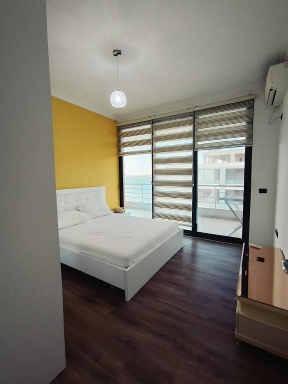 Sea view Luxury Apartment - Imazhi 2