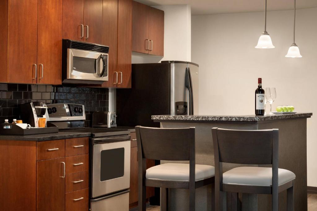 Twelve Midtown, Marriott Autograph Collection - One-Bedroom King Suite