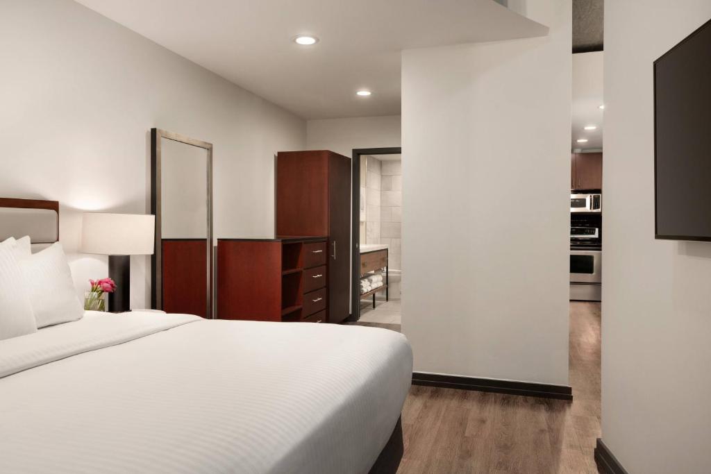 Twelve Midtown, Marriott Autograph Collection - Two-Bedroom King Suite