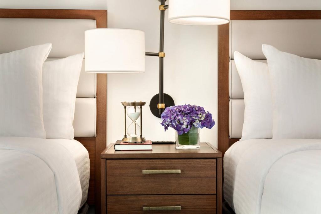 Twelve Midtown, Marriott Autograph Collection - 1 Bedroom Suite, 2 Queen, Sofa Bed