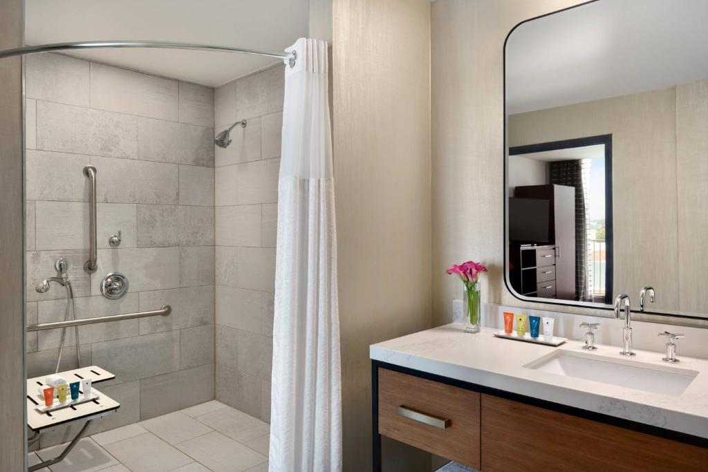 Twelve Midtown, Marriott Autograph Collection - 