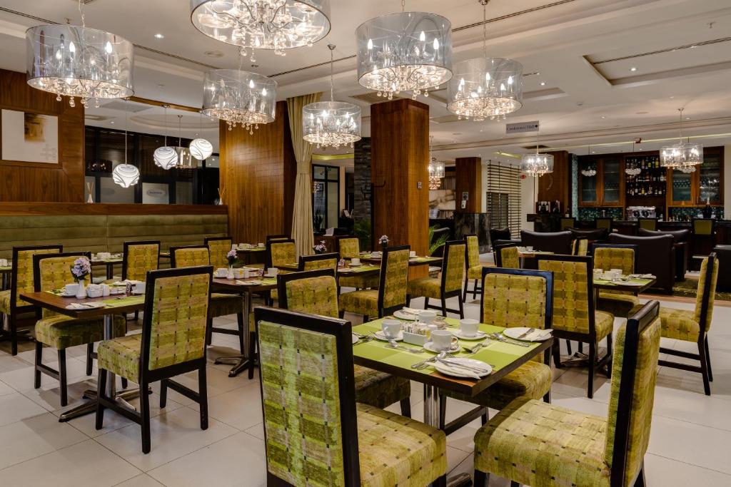 Posezení v ubytování Protea Hotel by Marriott Benin City Select Emotan