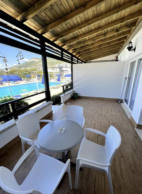 Puerto Del Sol Apartments Two Bedrooms - Imazhi 4